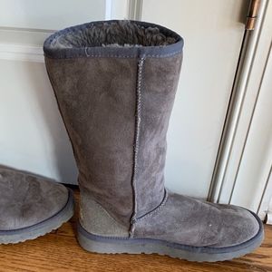 Women's UGG Classic Tall Boots